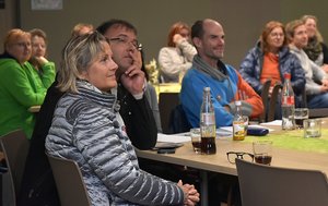 Im Kultur- und Begegnungszentrum kamen dazu Vertreterinnen und Vertreter verschiedener kooperierender Vereine und der Stadt Mosbach sowie Athletinnen und -Athleten, Unified-Partner, weitere Unterstützerinnen und Unterstützer des Projekts zusammen.